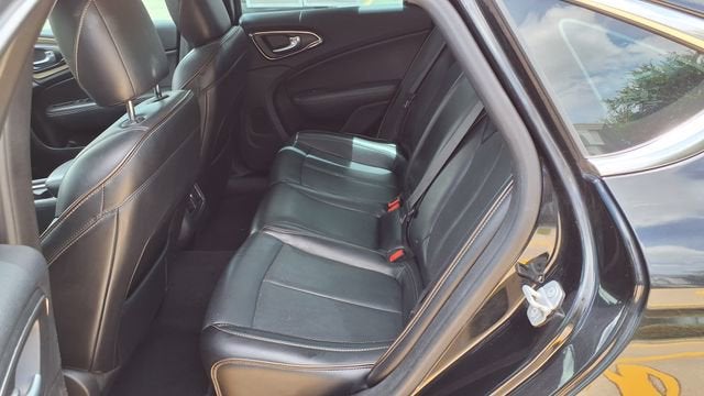 2015 Chrysler 200 C
