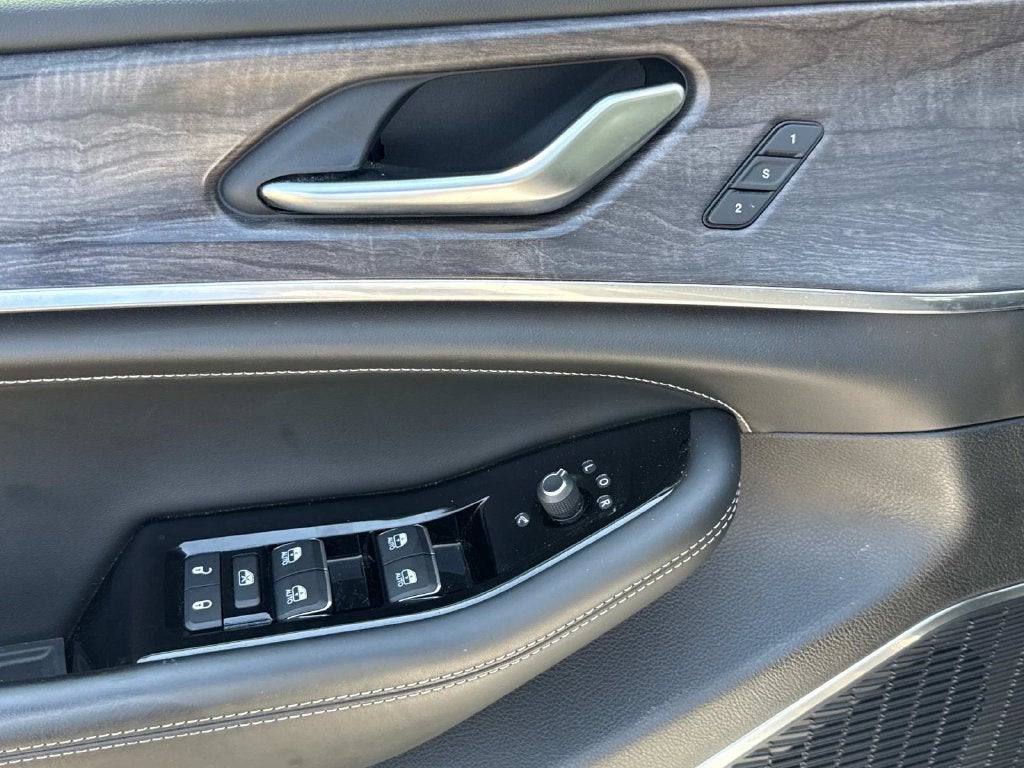 2023 Jeep Grand Cherokee L Overland