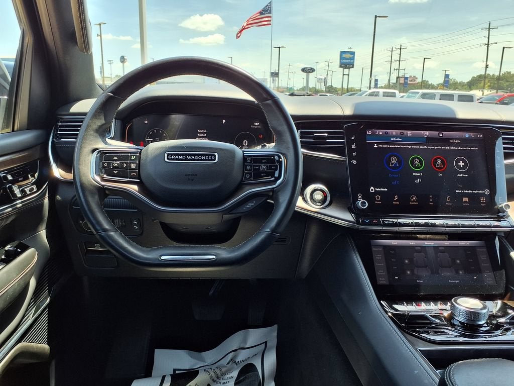 2023 Jeep Grand Wagoneer BASE