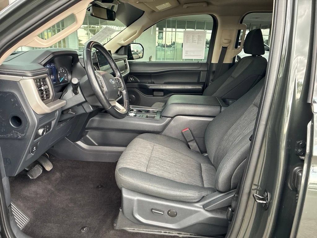 2022 Ford Expedition Max XLT