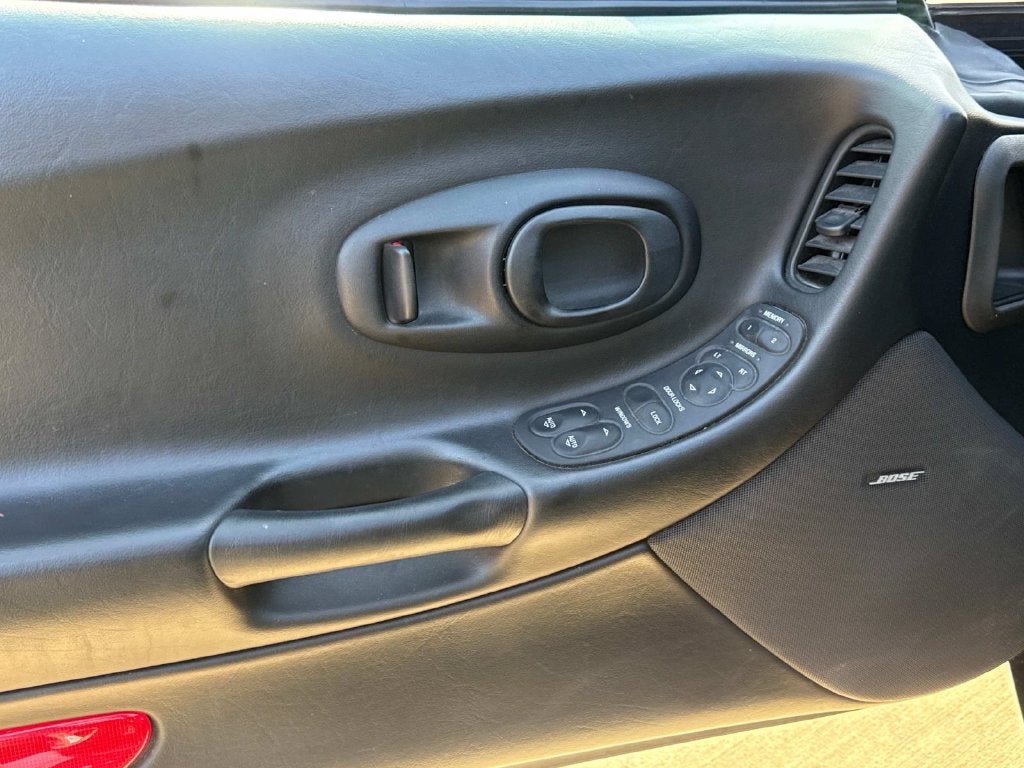 2003 Chevrolet Corvette NA