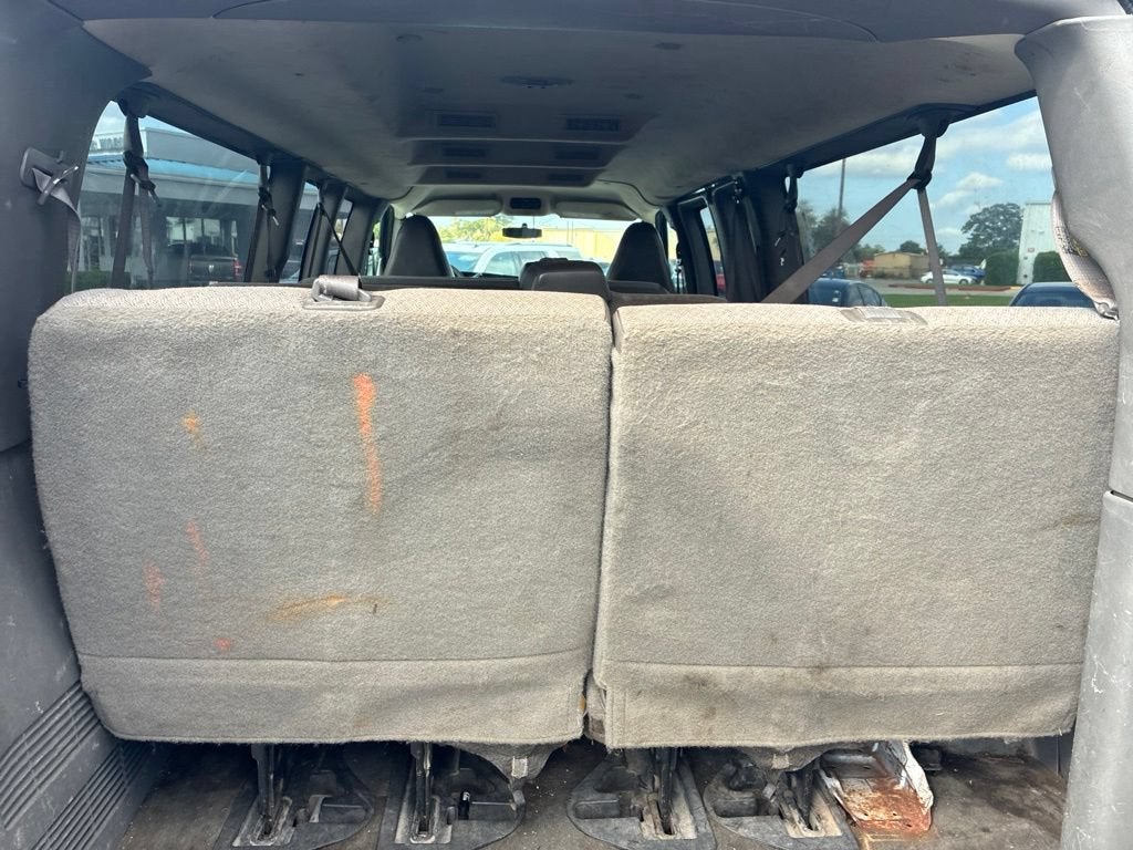 2017 Chevrolet Express Passenger 3500 LT