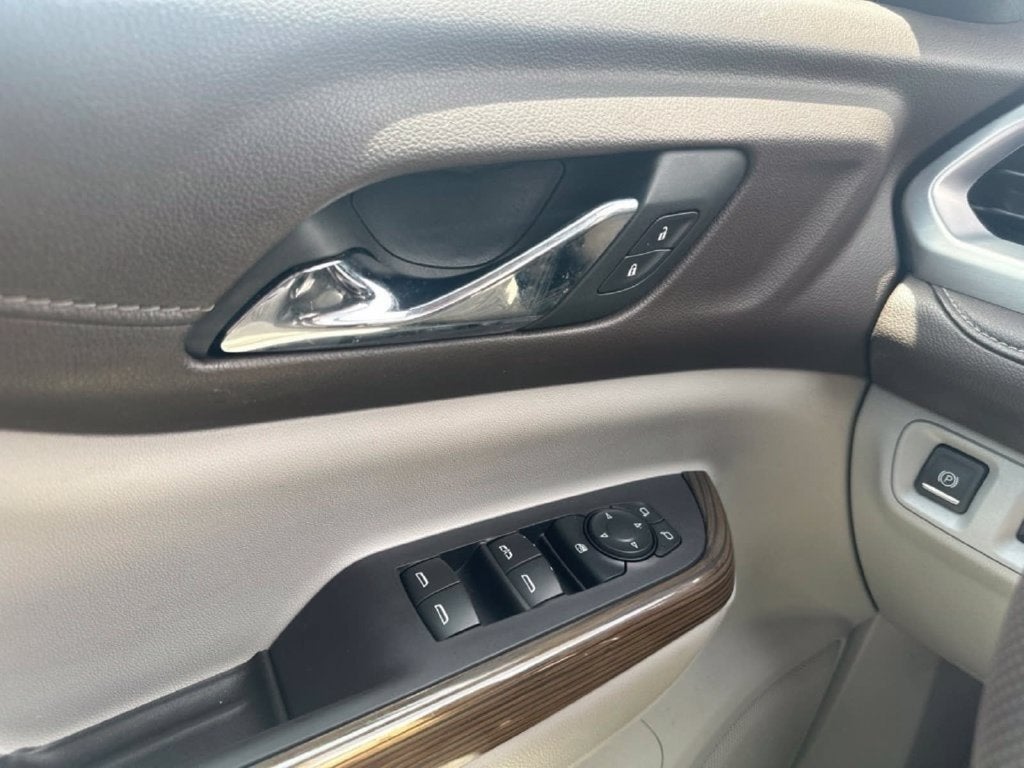 2022 GMC Acadia SLE