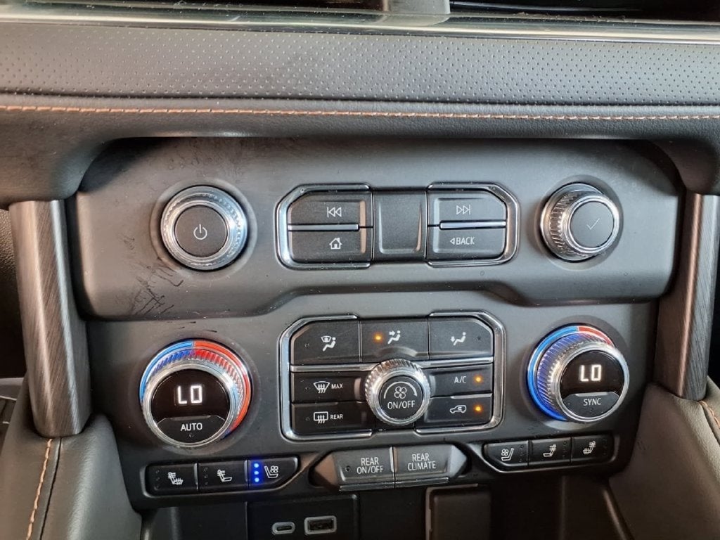 2024 GMC Yukon AT4