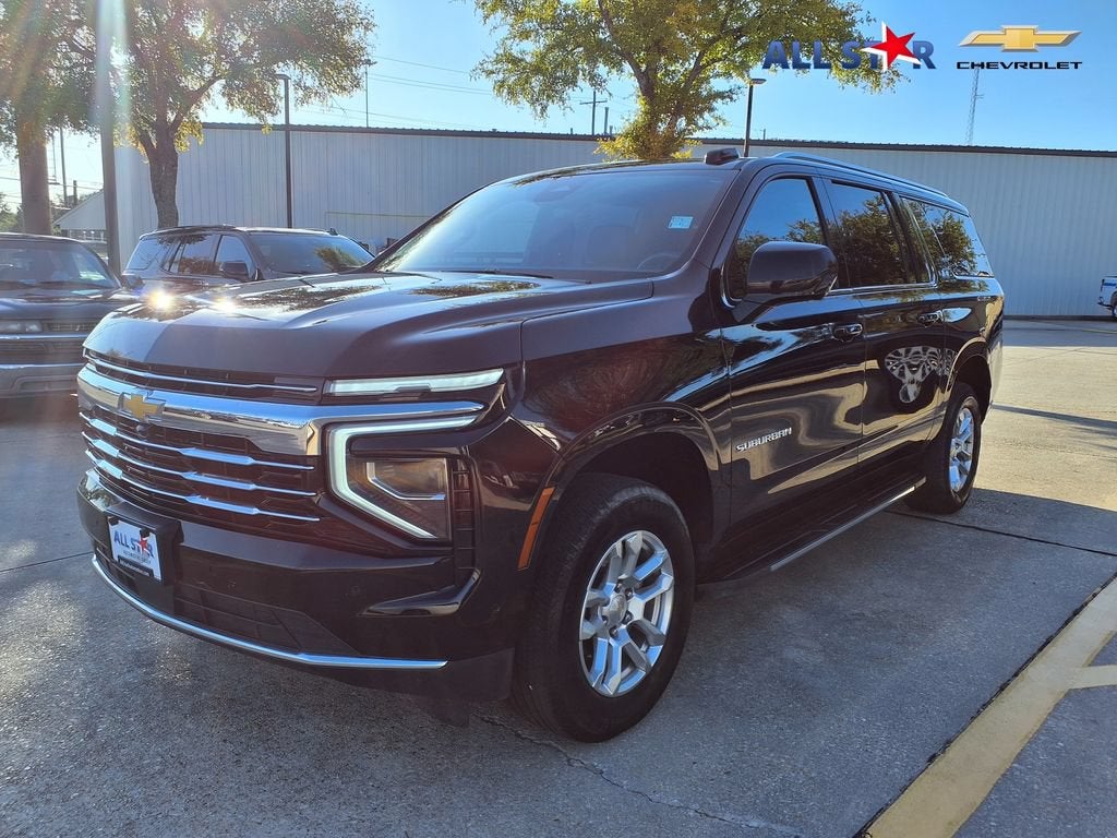 2025 Chevrolet Suburban LT
