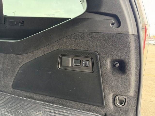 2024 Cadillac Escalade ESV Luxury