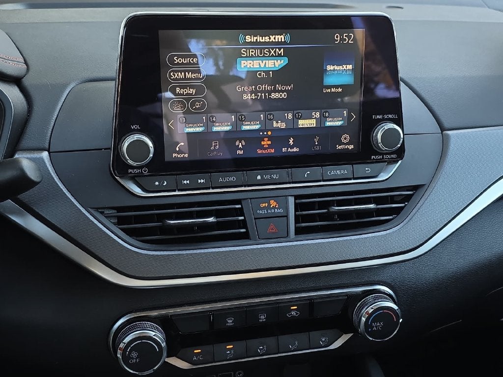 2025 Nissan Altima SR