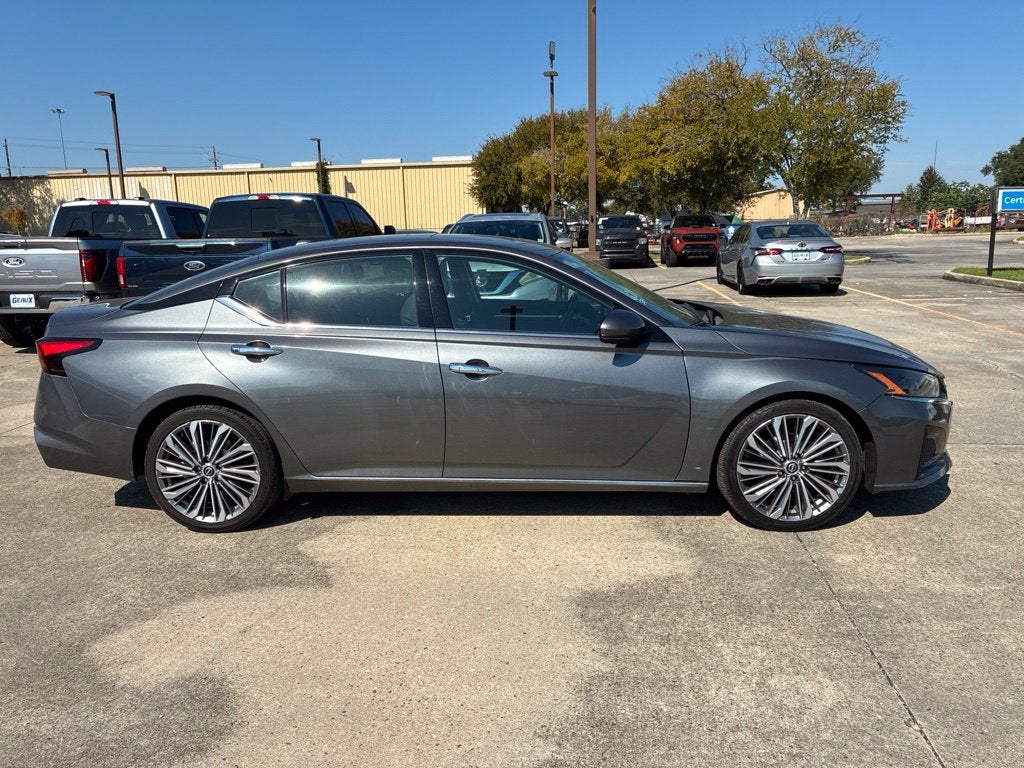 2023 Nissan Altima 2.5 SL