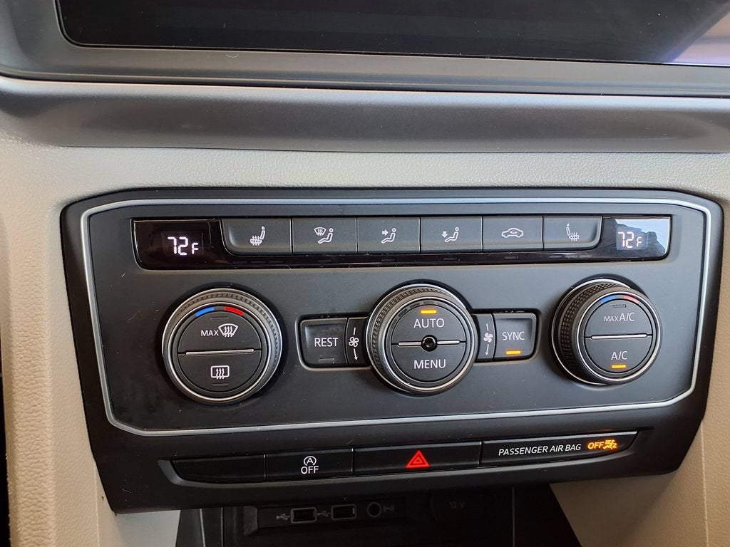 2021 Volkswagen Atlas 3.6L V6 SE w/Technology R-Line