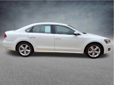2013 Volkswagen Passat SE