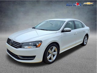 2013 Volkswagen Passat SE