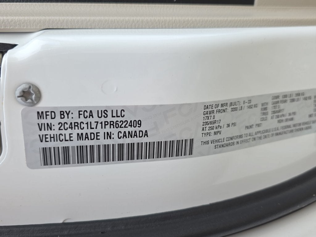 2023 Chrysler Pacifica Hybrid Touring L