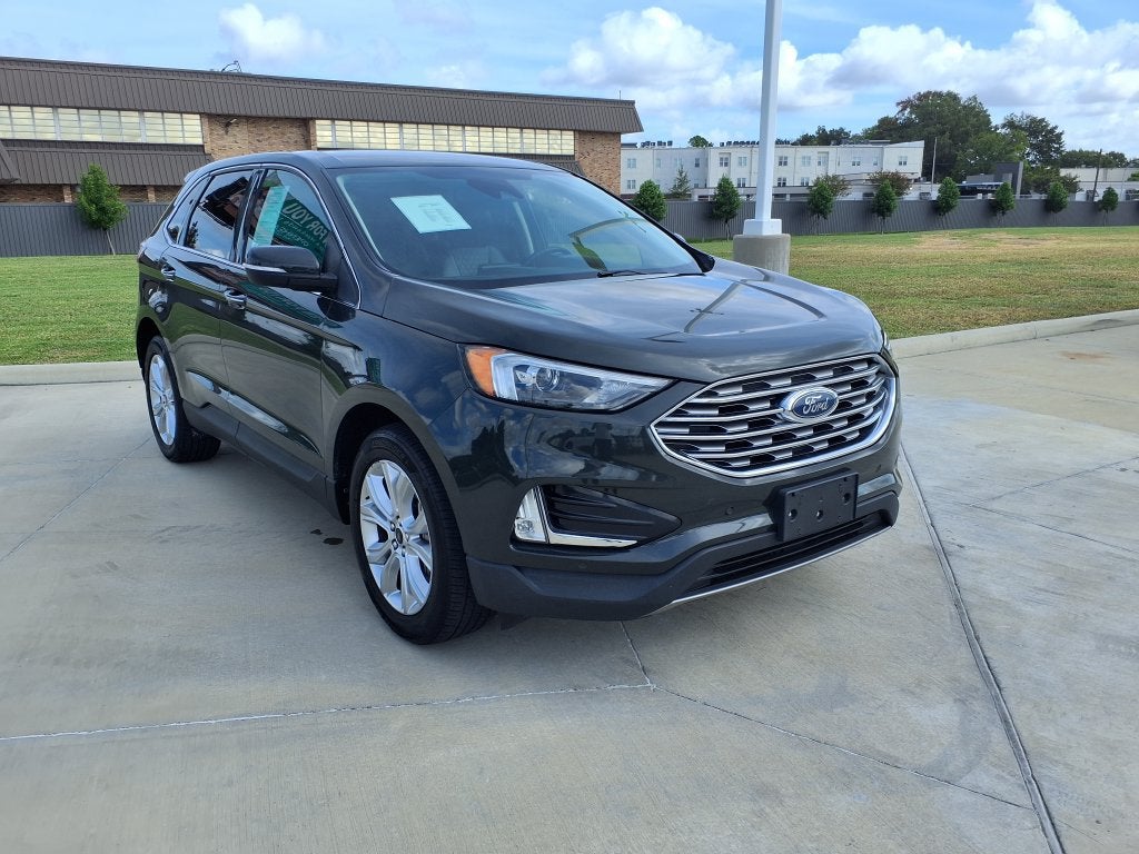 2023 Ford Edge Titanium