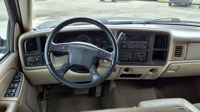 2005 Chevrolet Avalanche LS