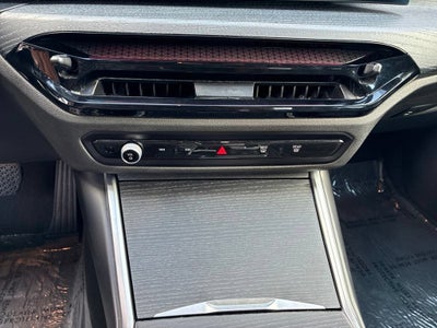 2025 BMW 3 Series 330i