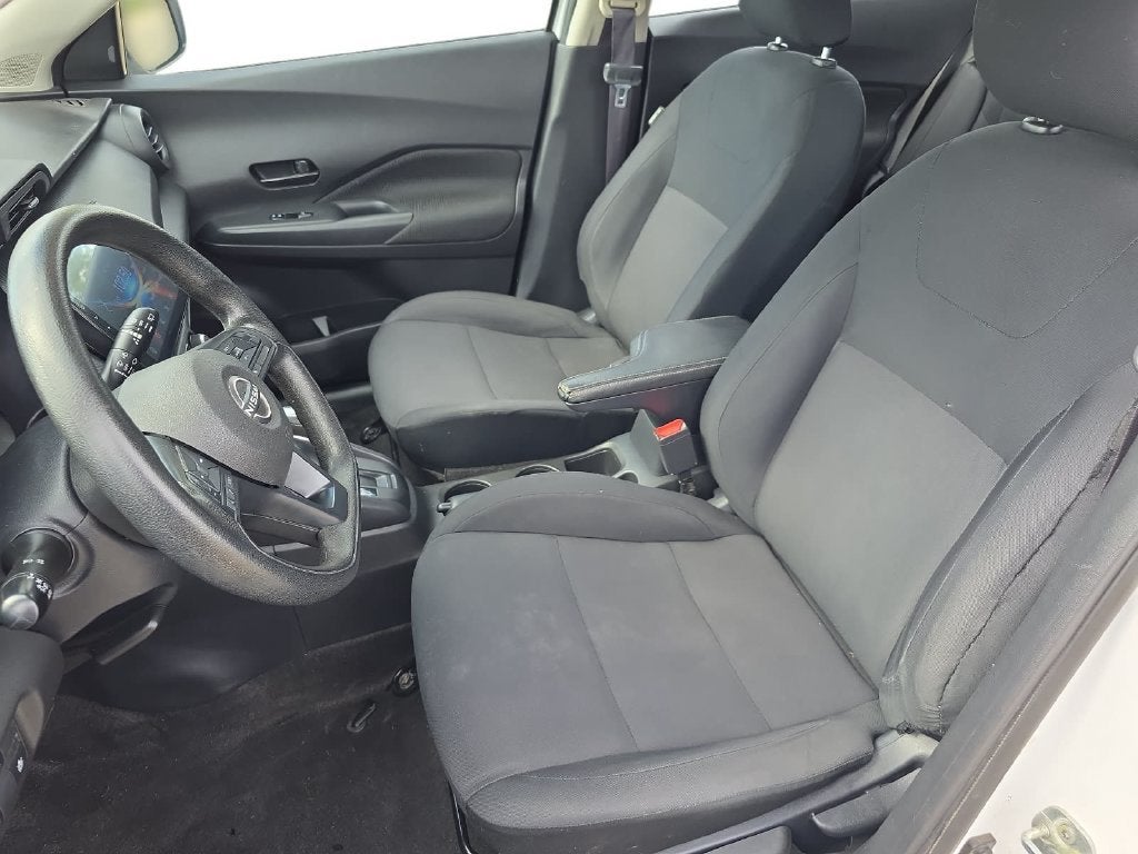 2023 Nissan Kicks S