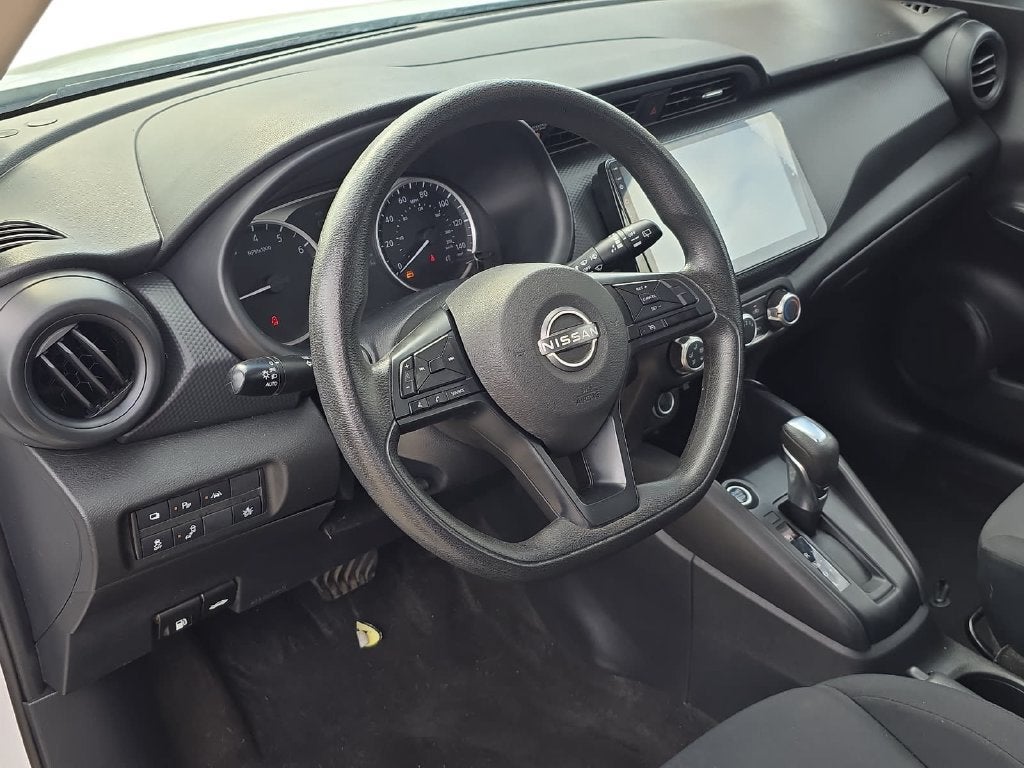 2023 Nissan Kicks S