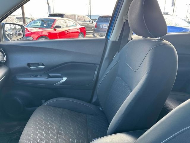 2022 Nissan Kicks SV