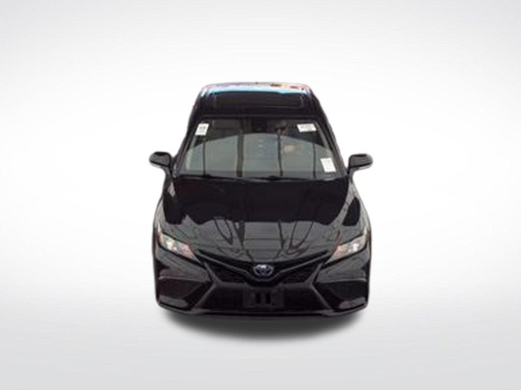 2024 Toyota Camry Hybrid SE