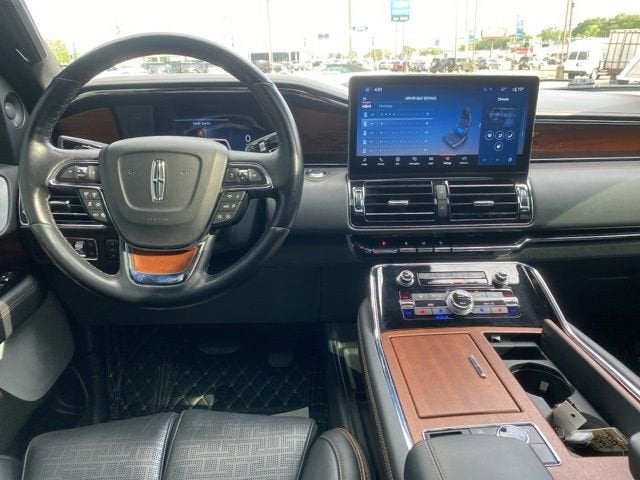 2023 Lincoln Navigator Black Label