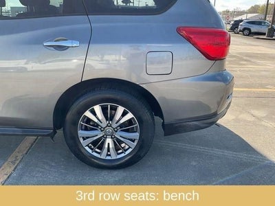 2020 Nissan Pathfinder SV