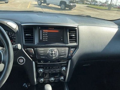 2020 Nissan Pathfinder SV