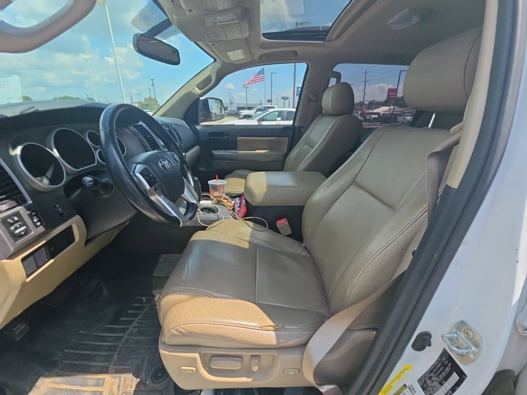 2017 Toyota Sequoia SR5