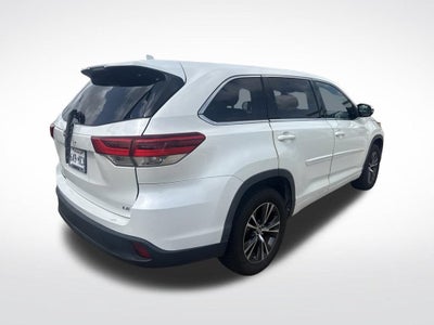 2017 Toyota Highlander LE