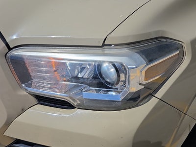 2016 Toyota Tacoma SR5