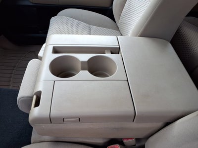 2013 Toyota Tundra 4WD Truck GRADE