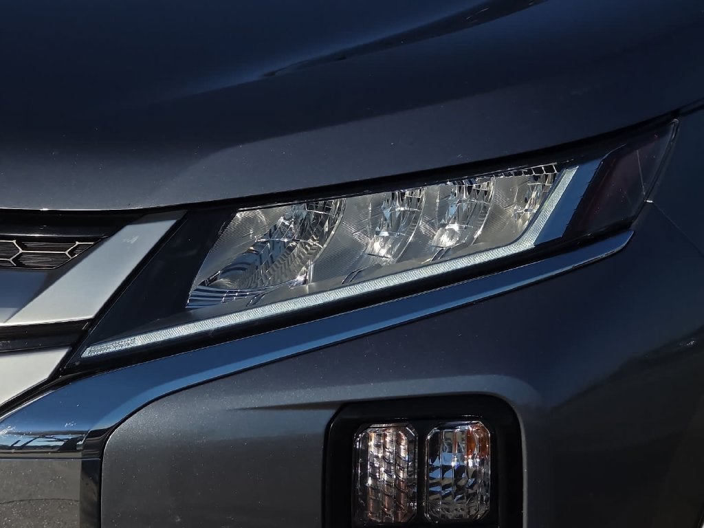 2025 Mitsubishi Outlander Sport S