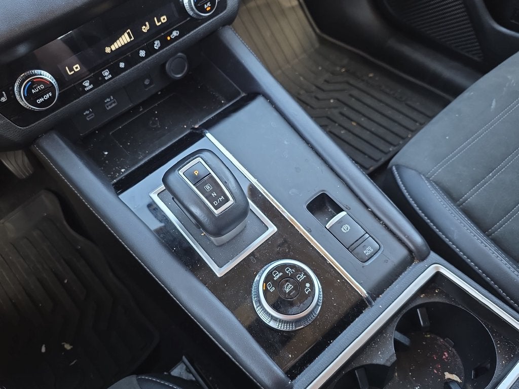 2024 Mitsubishi Outlander SE