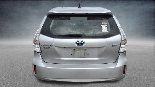 2012 Toyota Prius v Two