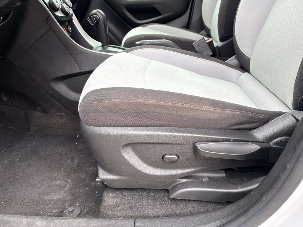 2022 Chevrolet Trax LS