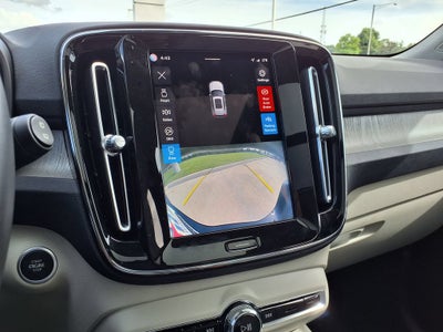 2023 Volvo XC40 Ultimate Bright Theme