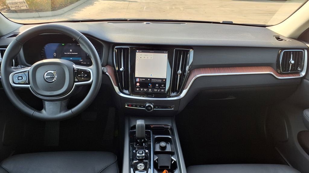 2025 Volvo V60 Cross Country Plus
