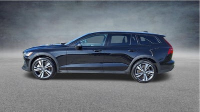 2025 Volvo V60 Cross Country Plus