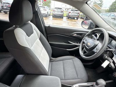 2025 Chevrolet Trax LS