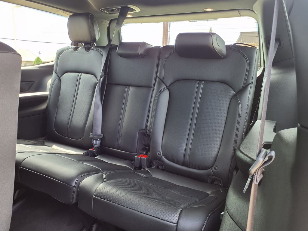 2024 Jeep Wagoneer Base