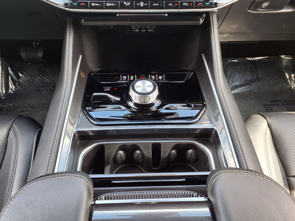 2024 Jeep Wagoneer Base