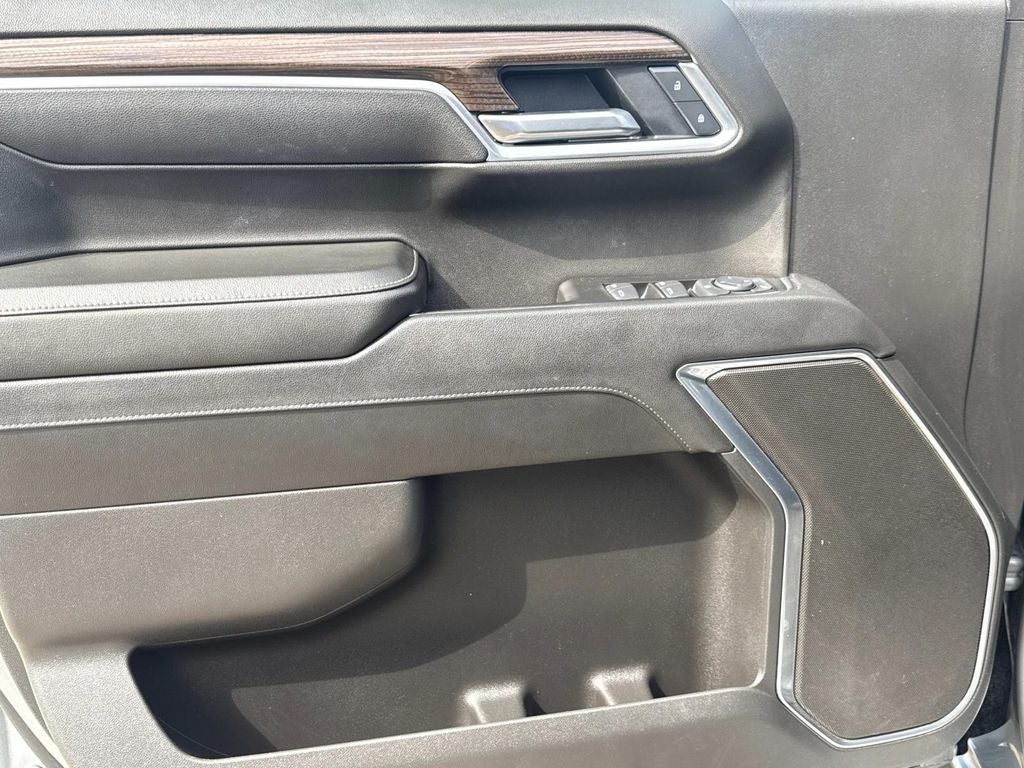 2025 Chevrolet Silverado 1500 LT LT1