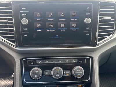 2022 Volkswagen Atlas 3.6L V6 SE w/Technology
