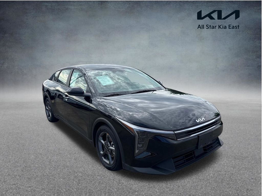 2025 Kia K4 LXS AT's photo
