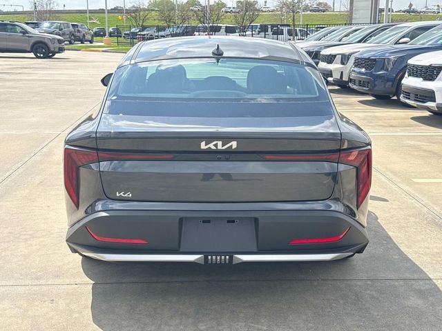 2026 Kia K4 LXS