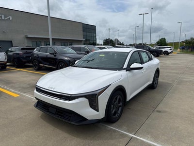 2026 Kia K4 LXS