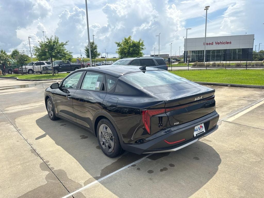 2026 Kia K4 LX