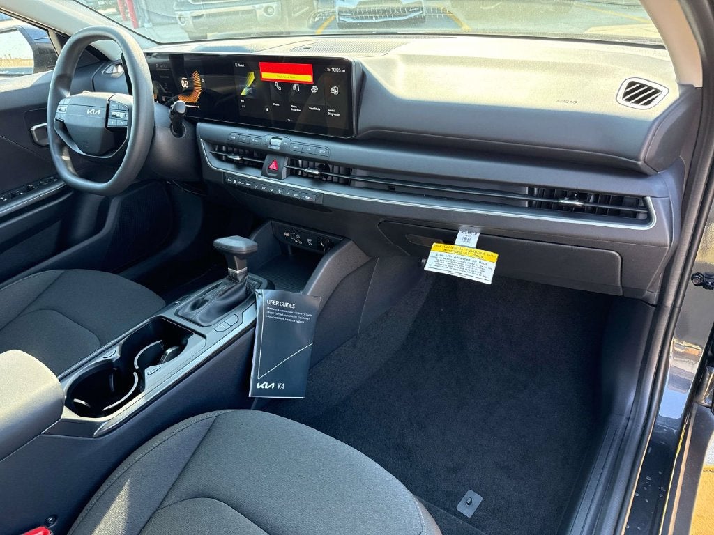 2026 Kia K4 LX