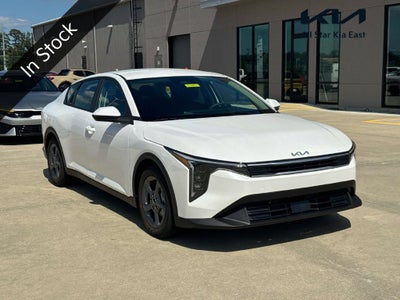 2026 Kia K4 LXS