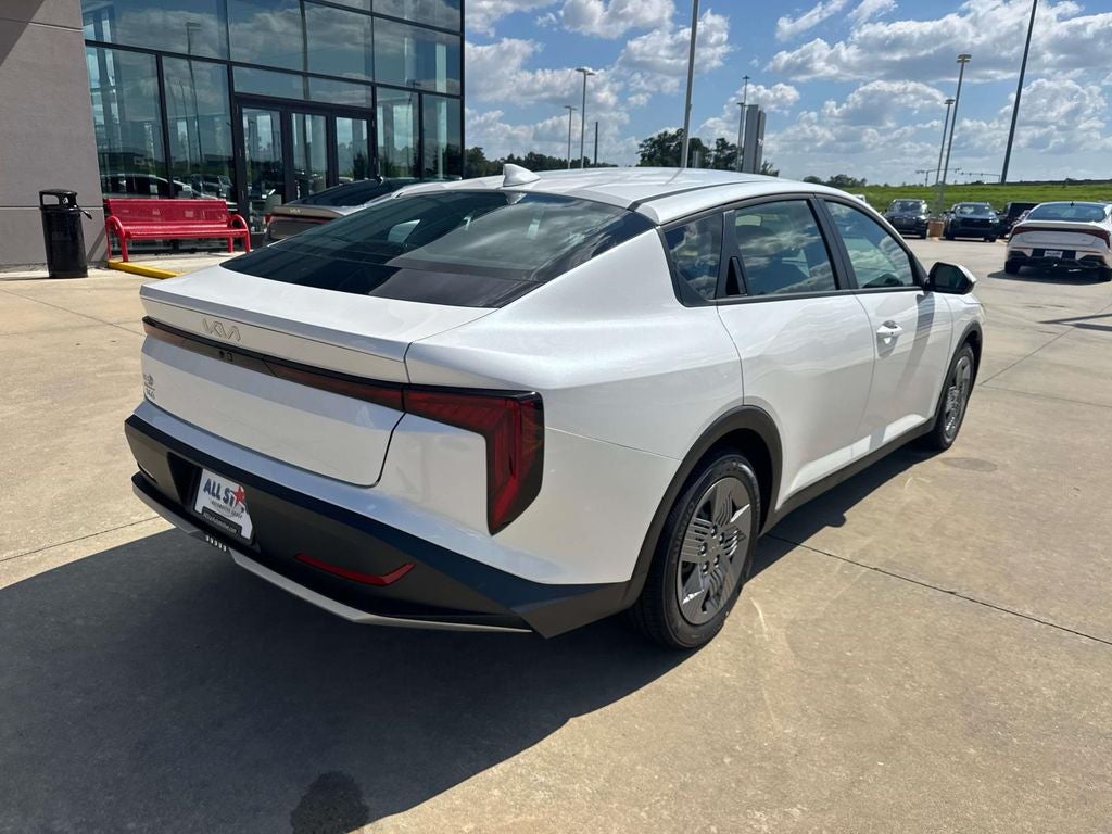 2026 Kia K4 LX