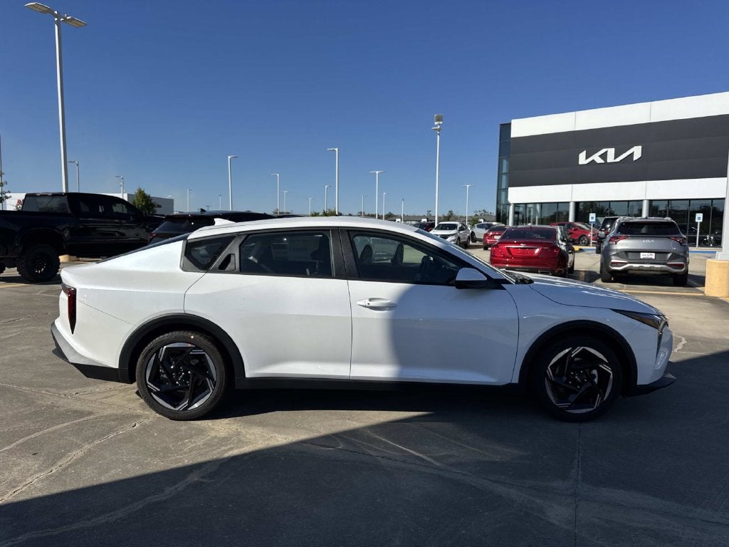 2026 Kia K4 EX